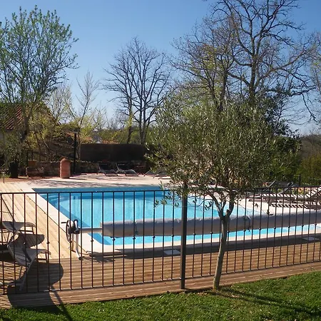Chambres D'hotes Coulou Bed & Breakfast