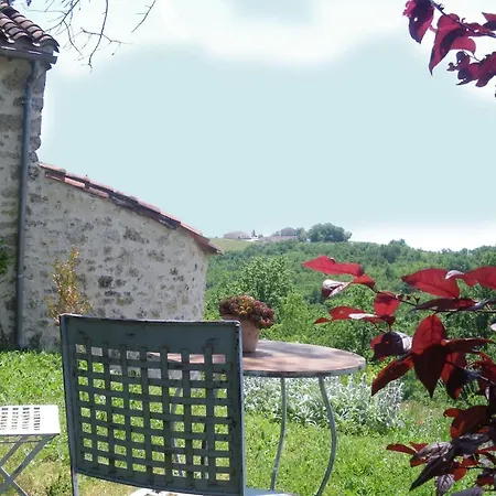 Chambres D'hotes Coulou Bed & Breakfast